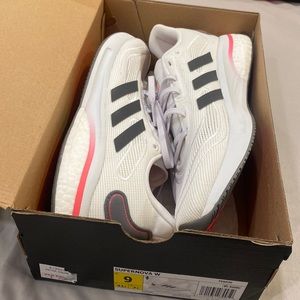 Supernova Adidas running shoes